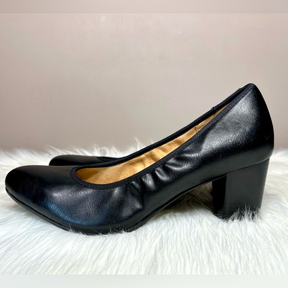 🍁NATURALIZER🍁 Block Heel Pump - Picture 9 of 11